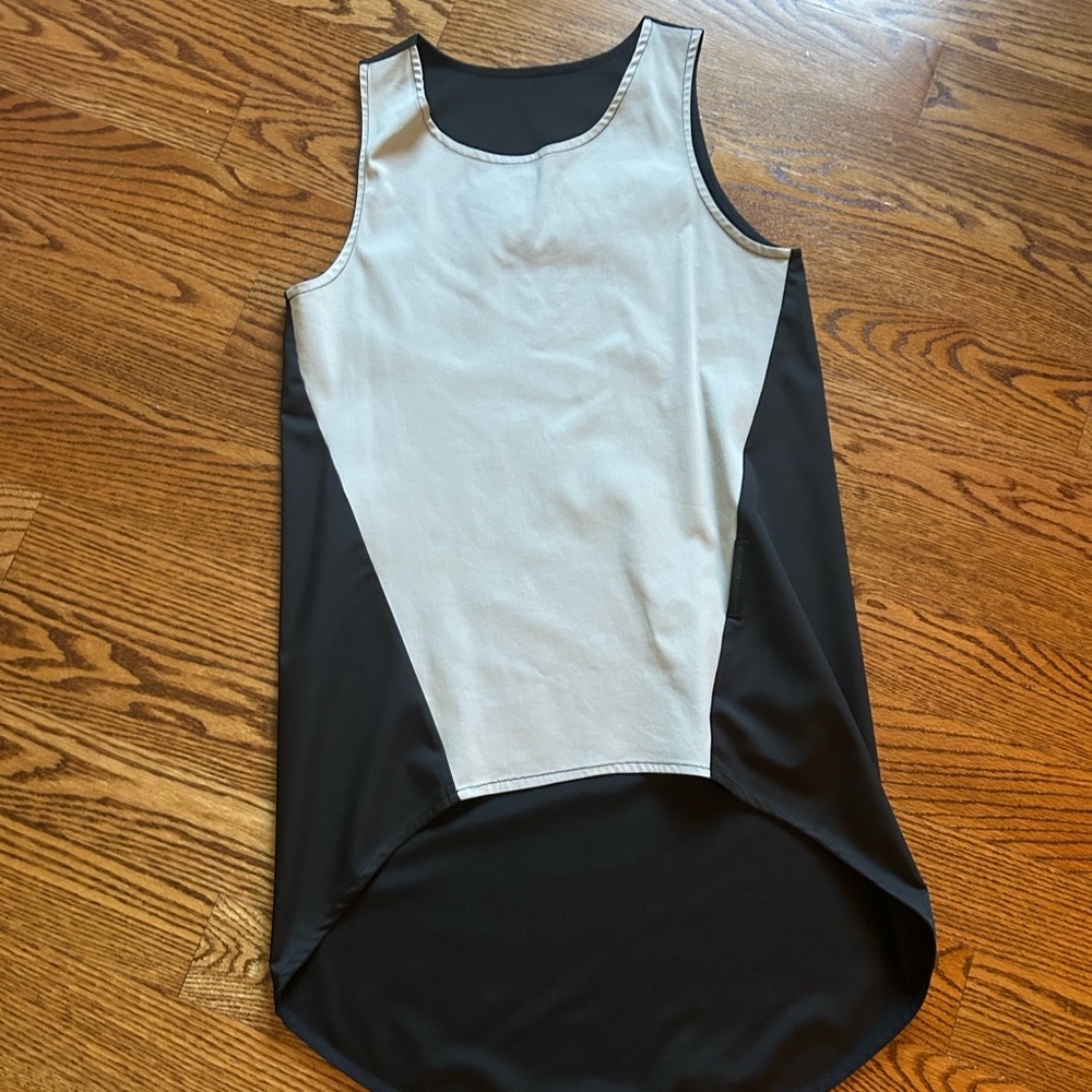 RARE - M.G Meg Gabunia Top